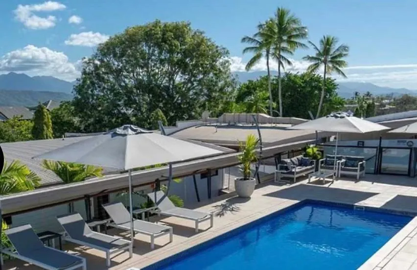 Monsoon Luxury Apartment Port Douglas